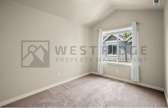 Building Photo - 3111 NE 15th Ave
