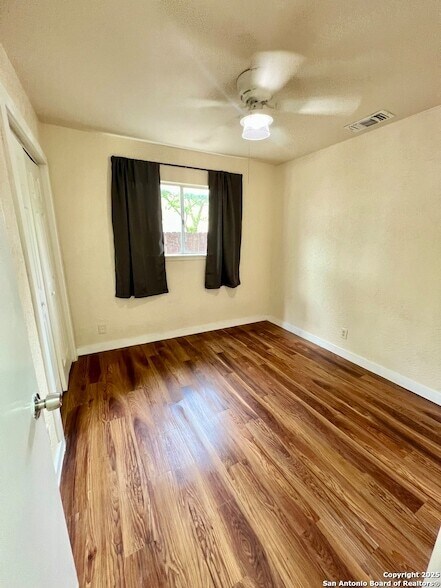 Building Photo - 6803 Indian Lake Dr