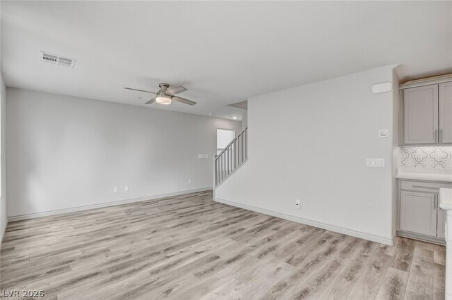 Building Photo - 305 Quail Dove Ave