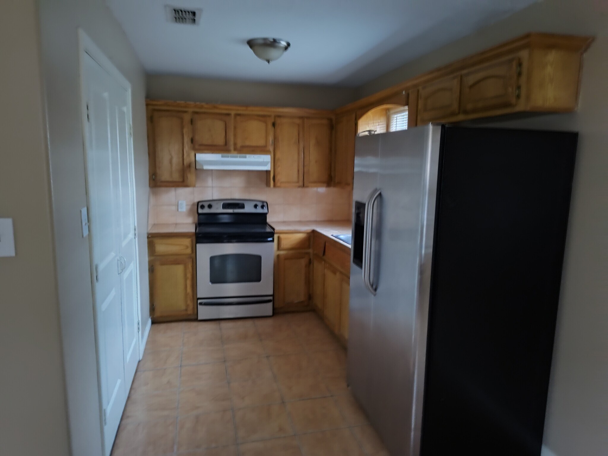 Building Photo - 2117 Aruba Dr