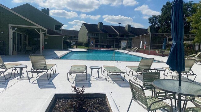 Building Photo - 14777 Wunderlich Dr