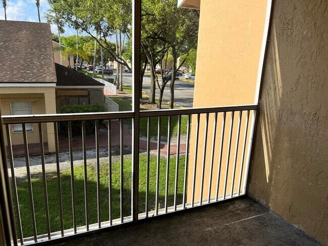 Building Photo - 8030 SW 21st Ct