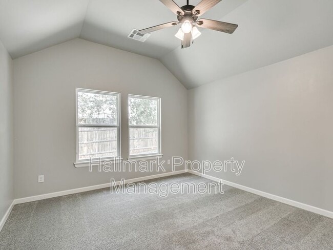 Building Photo - 1007 Magnolia Dr