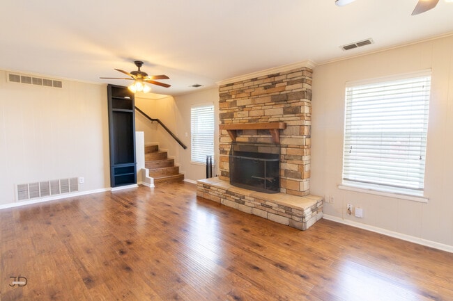 Building Photo - 4306 Briar Cliff Dr