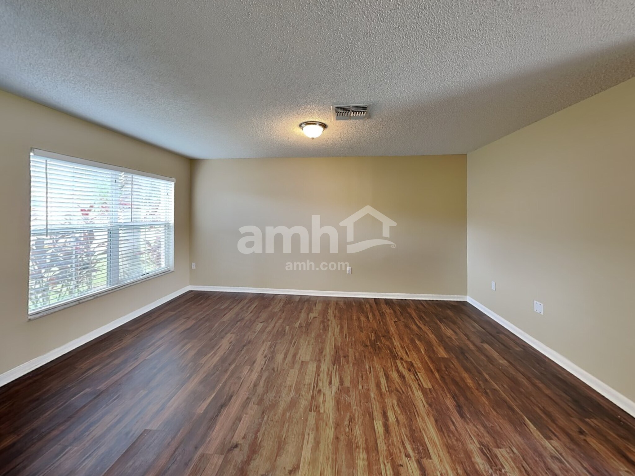 Building Photo - 901 Anchorage Ln