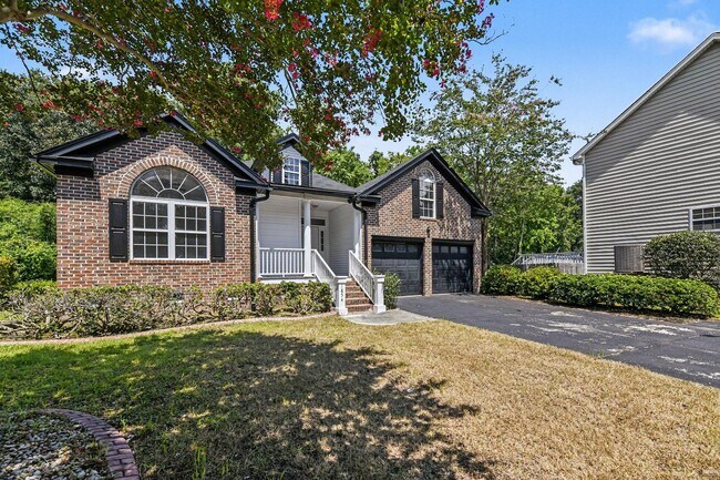 Building Photo - 1854 Oleander Ct