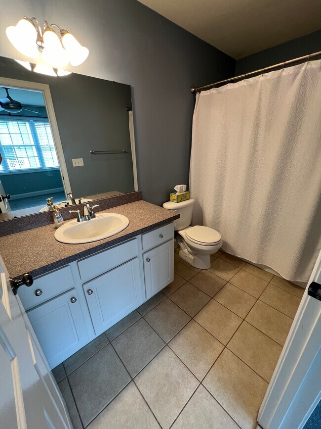 Building Photo - 10 Juneberry Ln