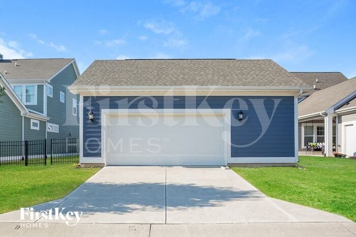 Building Photo - 10892 Mossy Rock Dr