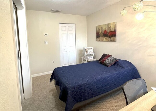 Building Photo - 3611 Pine Knot Dr