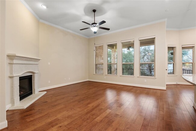 Building Photo - 208 Maxwell Way