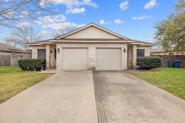 Building Photo - 8703 Weiser Dr