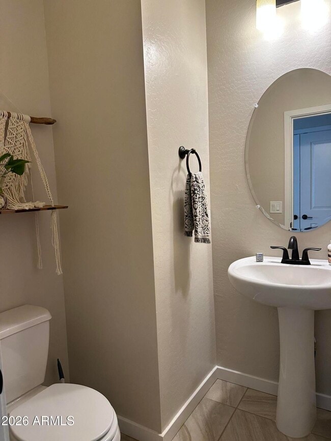 Building Photo - 1663 E Hampton Ln