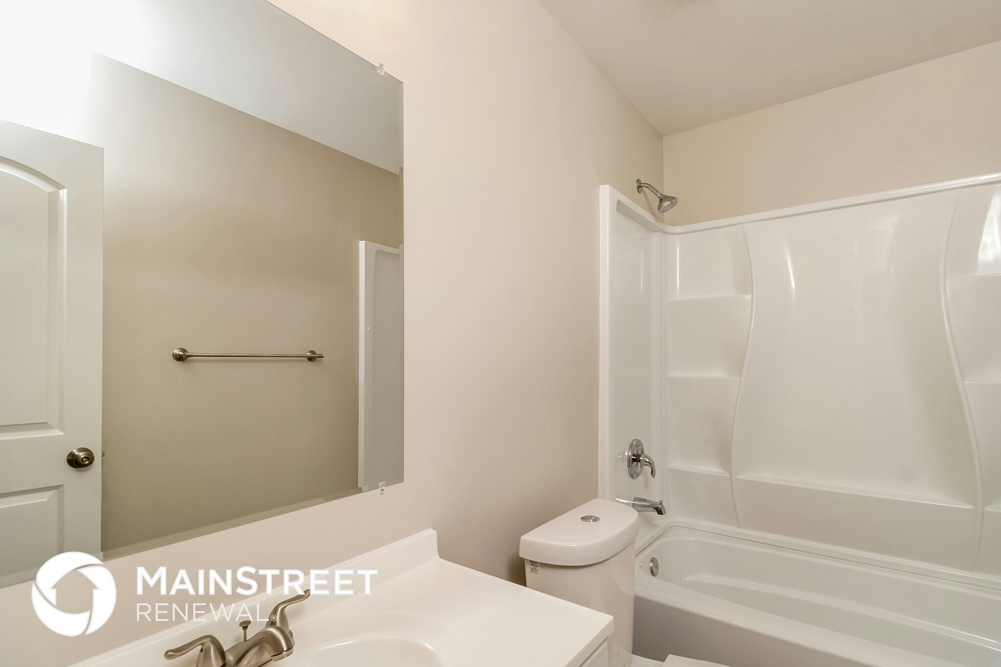 Building Photo - 3921 Springbrook Dr