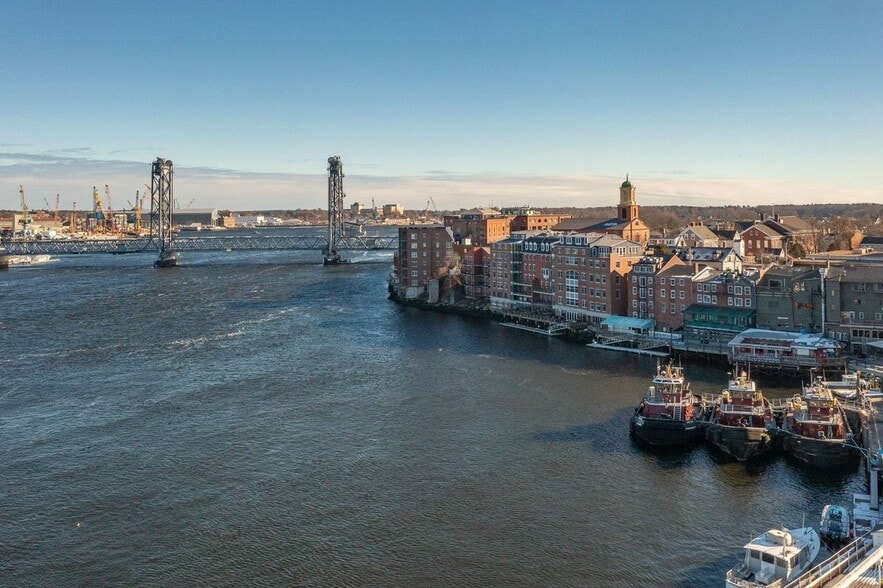 Building Photo - 205 Market, 5