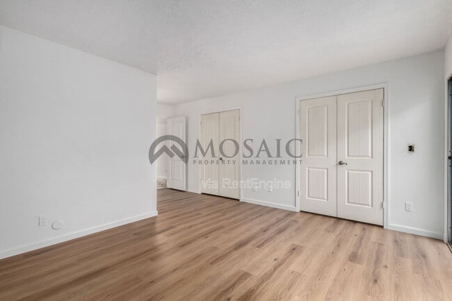 Building Photo - 17255 Ledferd Ln