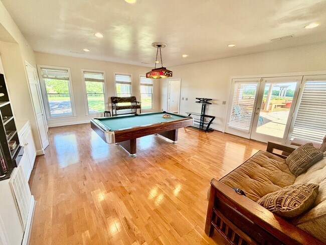 Building Photo - Escape to Luxury: Your Private Oasis on a ...