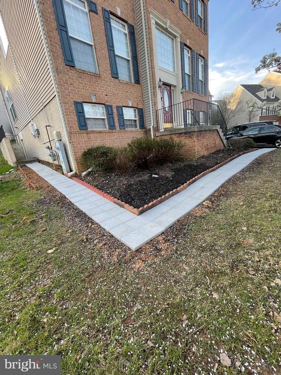 Building Photo - 6042 Joseph Scott Dr