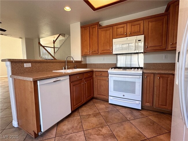 Building Photo - 2053 Smoketree Village Cir
