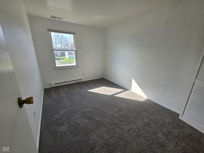 Building Photo - 3815 Biscayne Rd