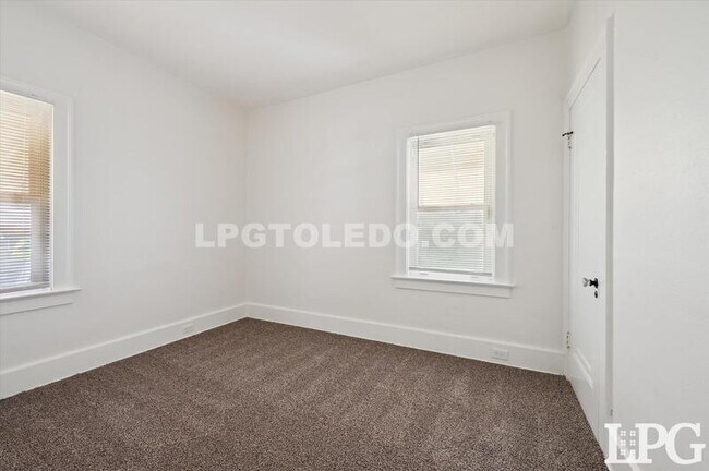 Building Photo - 3617 Homewood Ave