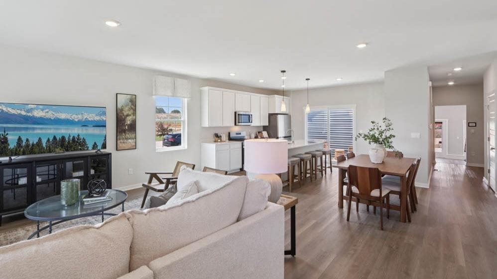 Building Photo - 521 Oak Opening Dr