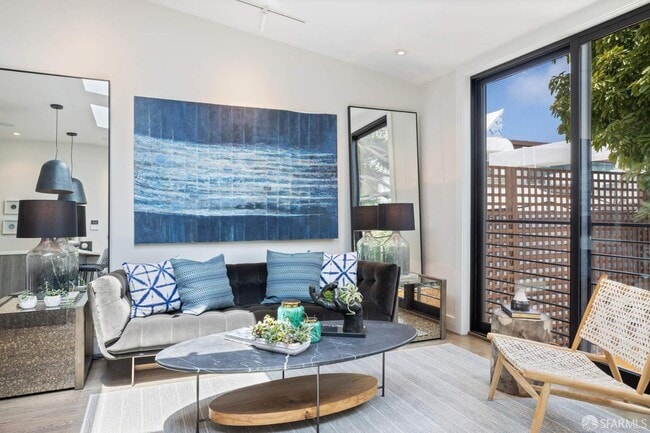 Building Photo - 903 Minnesota St