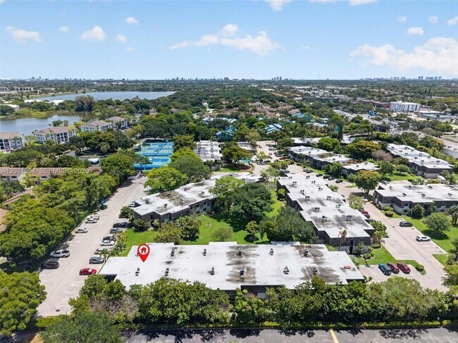 Building Photo - 3119 Oakland Shores Dr