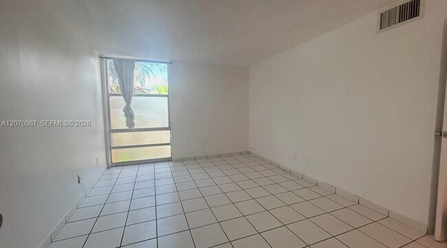 Building Photo - 210 172nd St