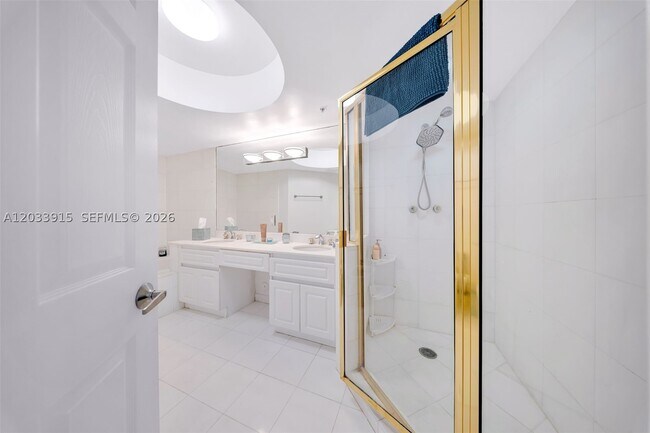 Building Photo - 6301 Collins Ave
