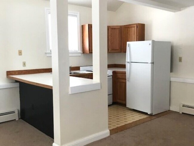 Building Photo - 1393 US-302