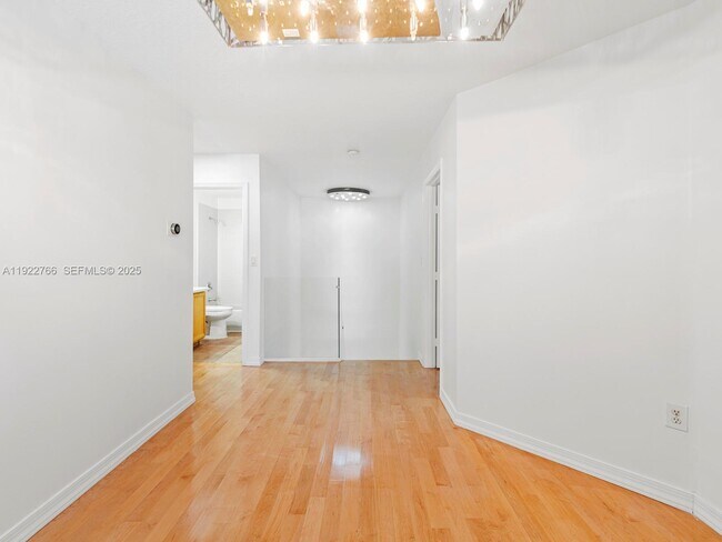 Building Photo - 16544 SW 68th Terrace