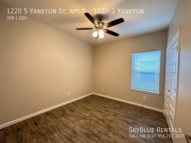 Building Photo - 1220 S Yankton St