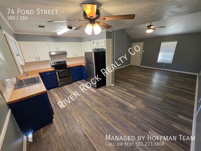 Building Photo - 74 Pond St