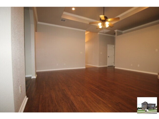 Building Photo - 603 Mustang Trail