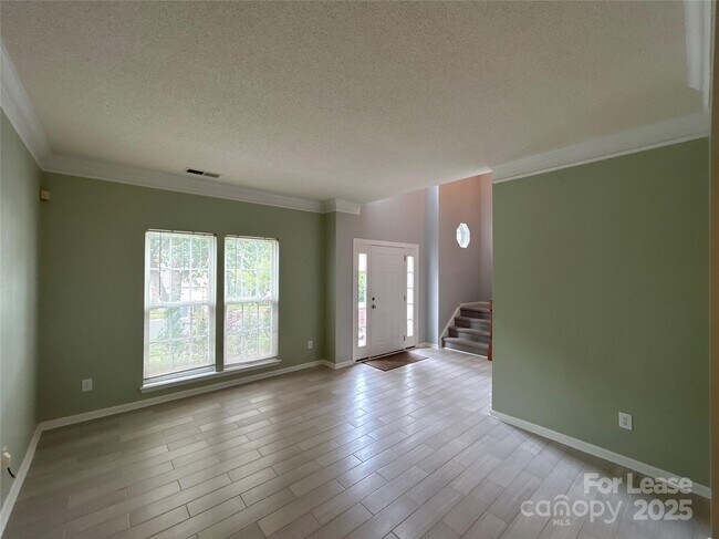 Building Photo - 6518 Harburn Forest Dr