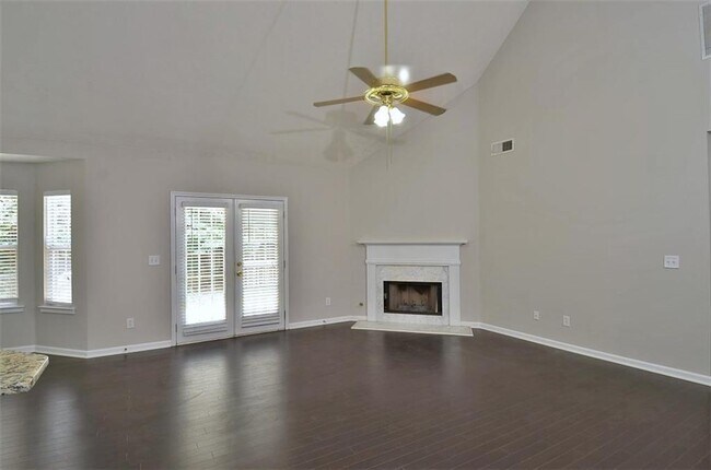 Building Photo - 2865 Cressington Bend NW