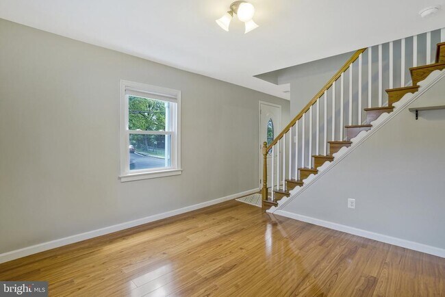 Building Photo - 6024 Rixey Dr