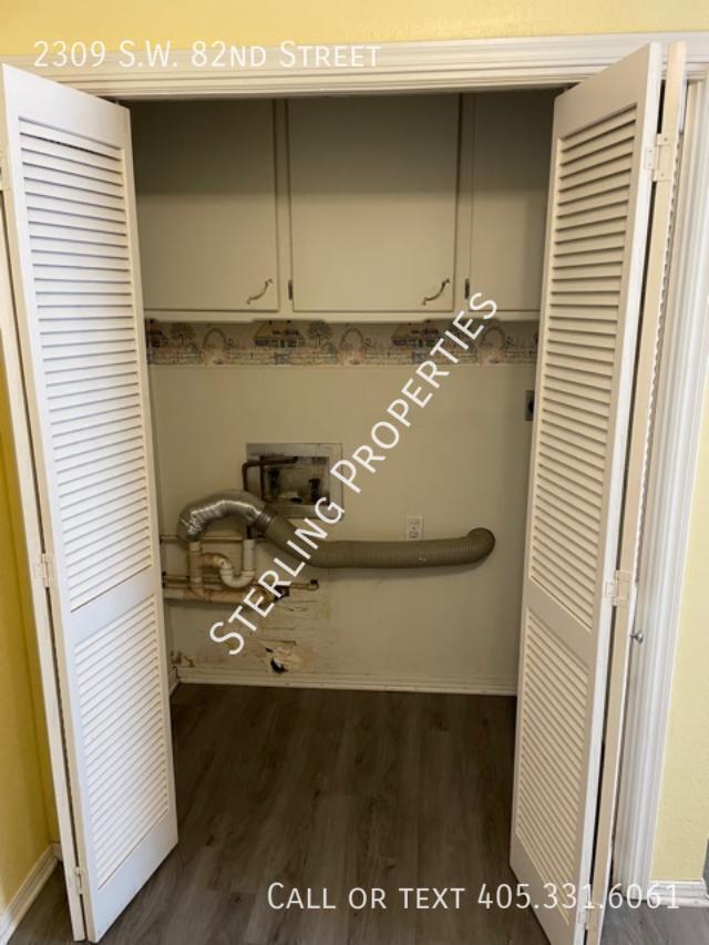 Building Photo - 2309 SW 82nd St