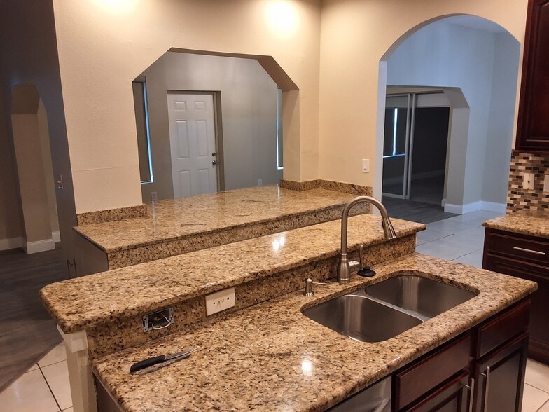 Building Photo - 4434 Maple Chase Trl