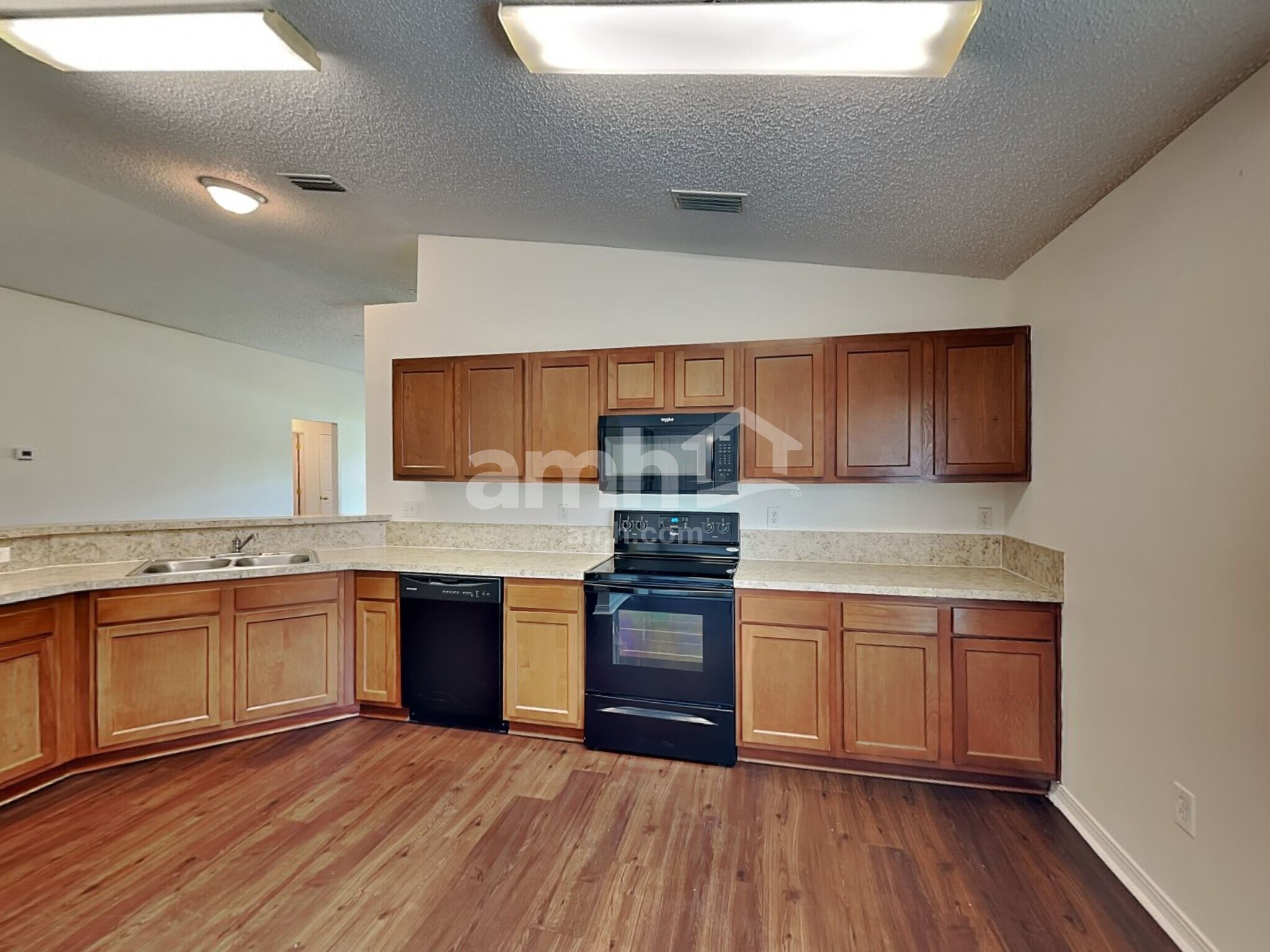 Building Photo - 7319 Bunker Ct