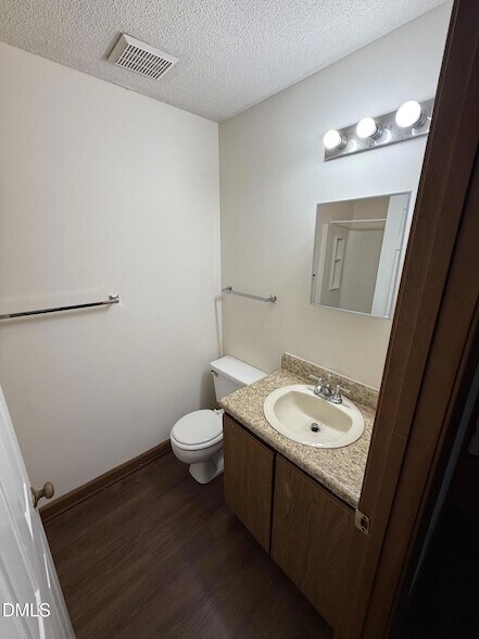 Building Photo - 3527 Ivy Commons Dr