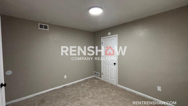 Building Photo - 4807 Macon Rd