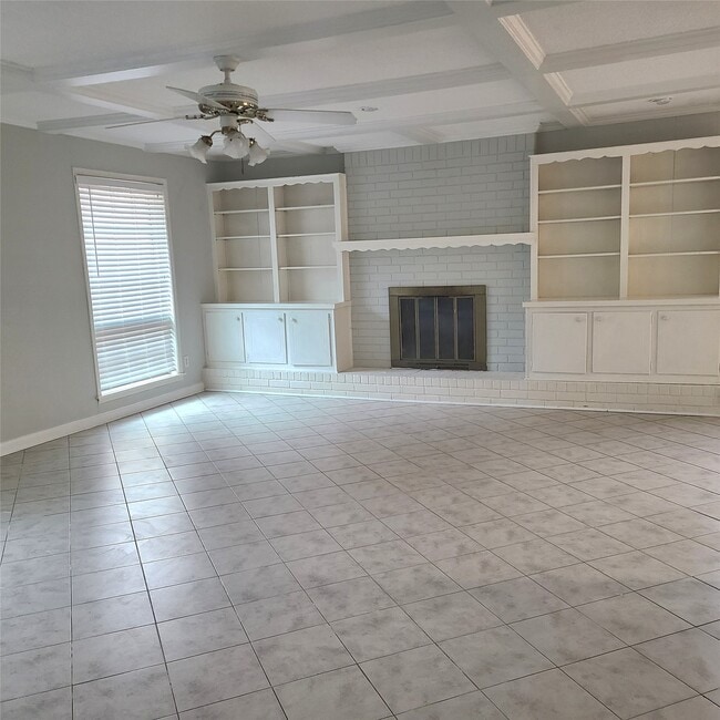 Building Photo - 1006 Walnut Bend Ln