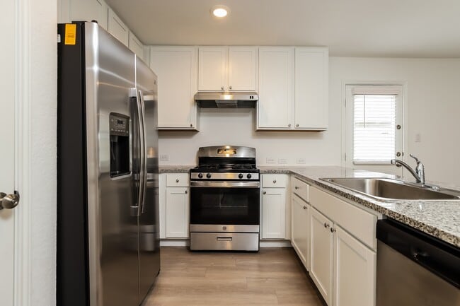 Building Photo - 4332 Levee Rdg