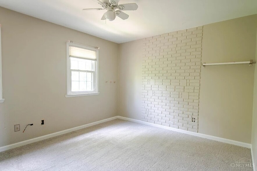 Building Photo - 9767 Bunker Hill Ln