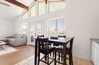 Building Photo - 4014 Kent Dr