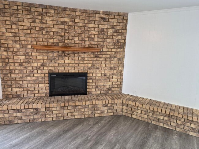 Building Photo - 4815 8th St