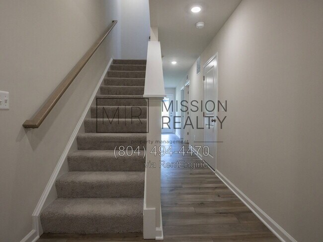 Building Photo - 8756 Whitman Dr