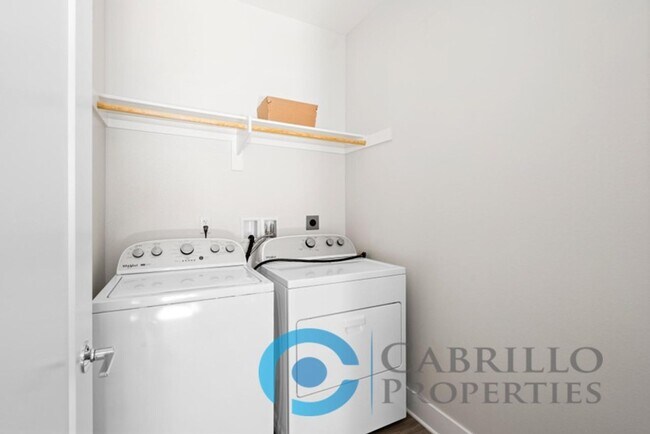 Building Photo - Brand New 4bd/2.5ba Home with Private Yard and Attached 2-Car Garage