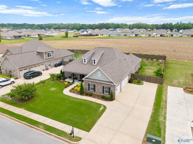 Building Photo - 128 Gimlet Dr.